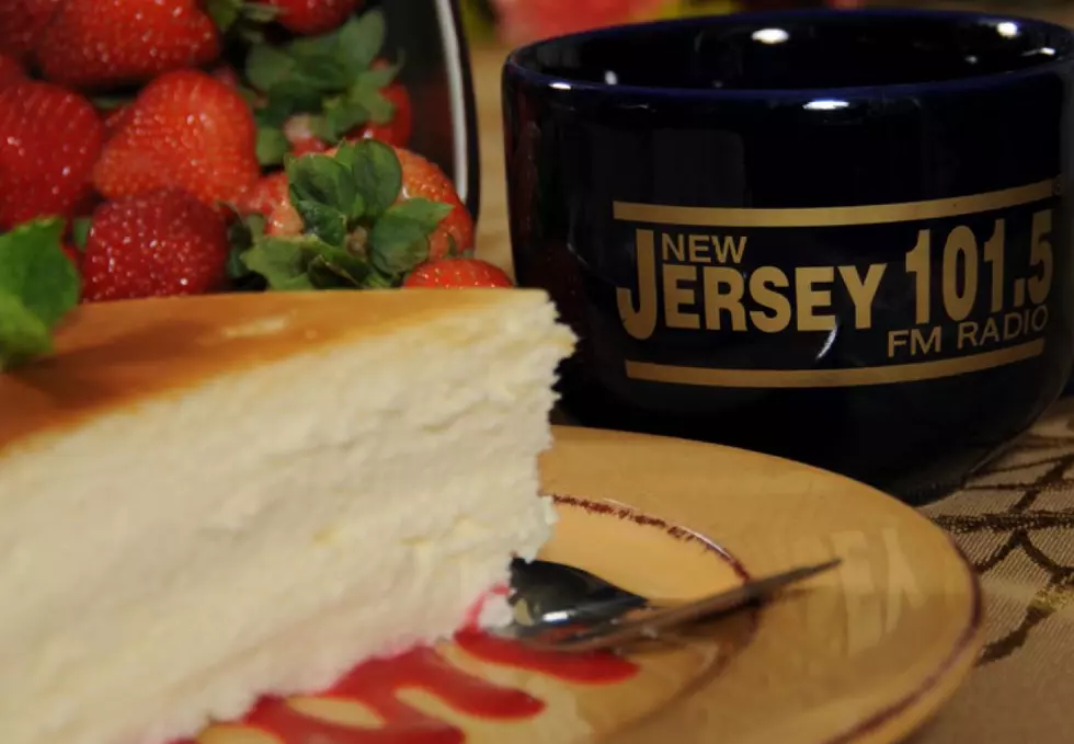 Big Joe&#8217;s Classic Cheesecake with Jersey Fresh Strawberries