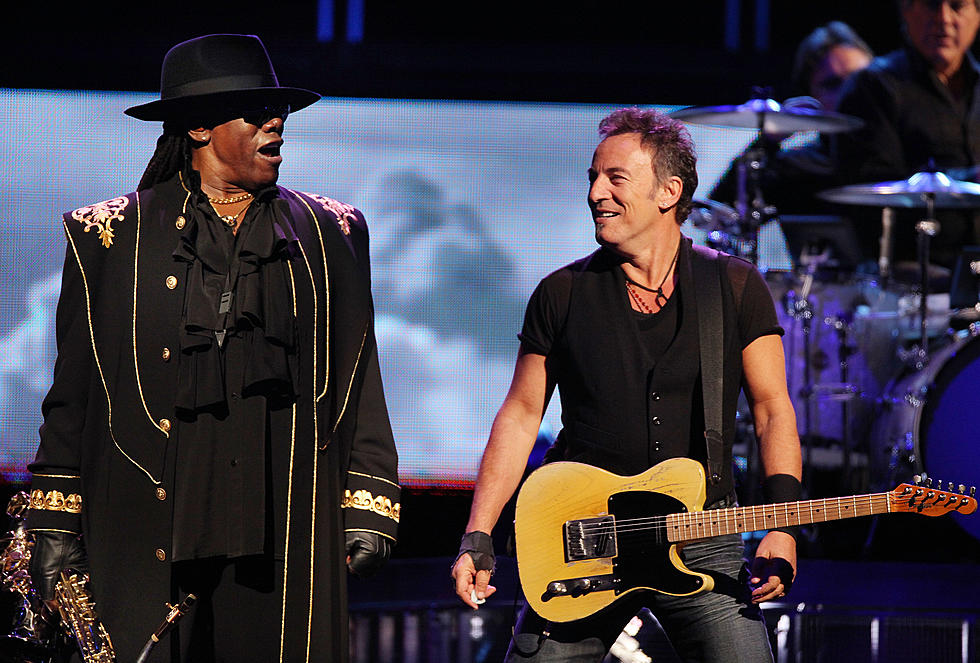 Bruce and Johnny sing the New Jersey solution — ‘Talk To Me’