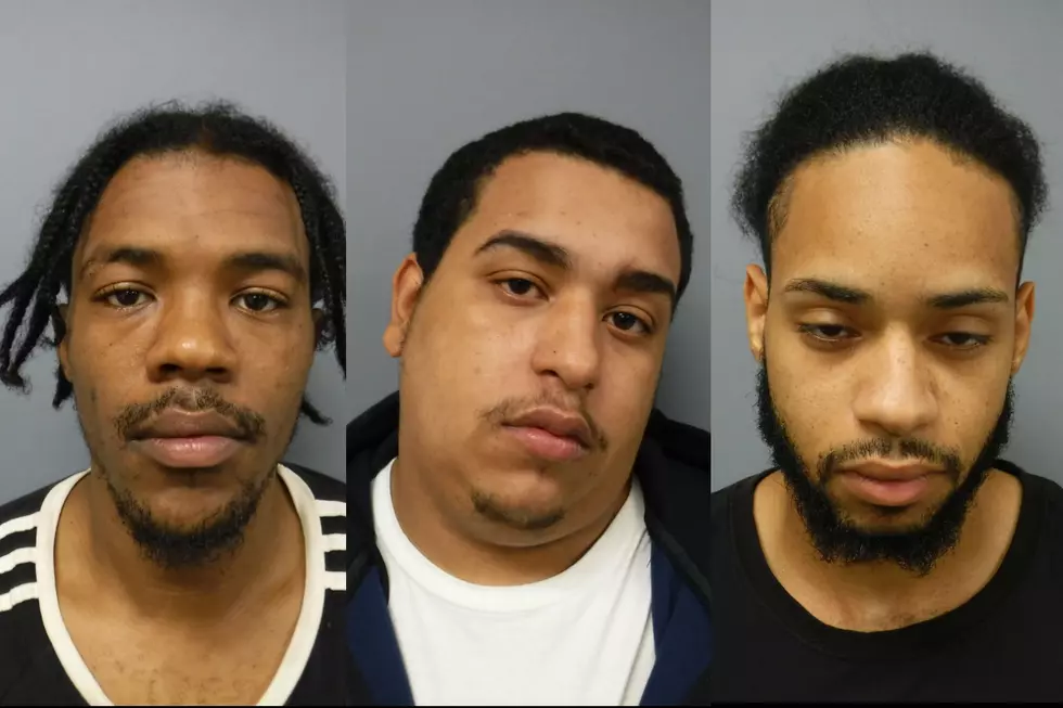NJ Cops Say NY Trio Fished Mailboxes With Glue, Mousetraps