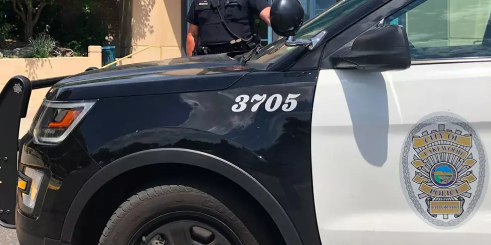 Lakewood cops take down suspect who had three guns — video