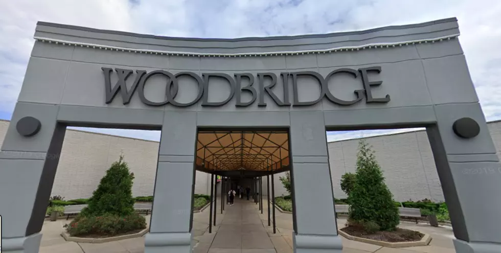 2 trapped in elevator during small fire at Woodbridge mall