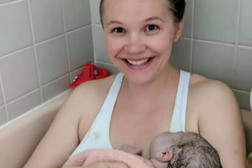 NJ mom gives birth in bathtub, worried dad won’t be allowed at hospital