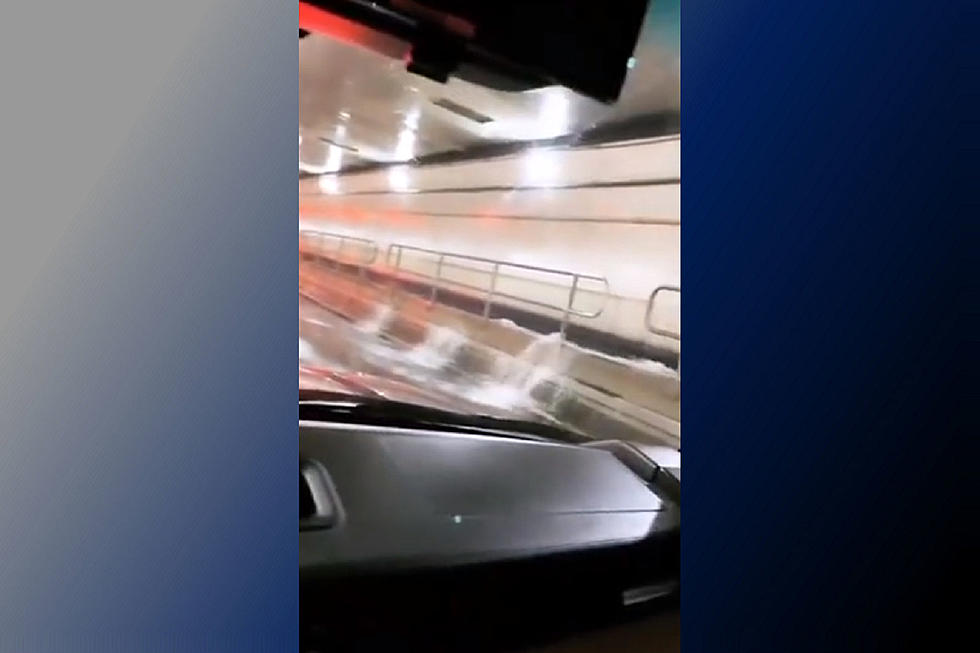Not a movie: Viral video shows water gushing into Lincoln Tunnel