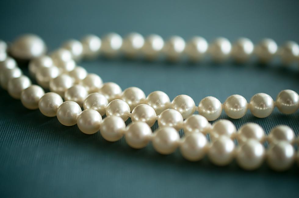 Share your mom’s ‘pearls of wisdom’ to win the perfect gift from New Jersey 101.5