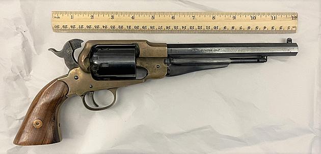 Western-style gun in Newark, NJ on TSA&#8217;s 2021 most unusual items list