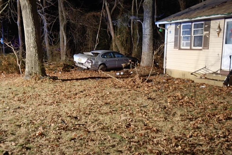 Howell, NJ man, 21, fighting for his life after crashing into trees