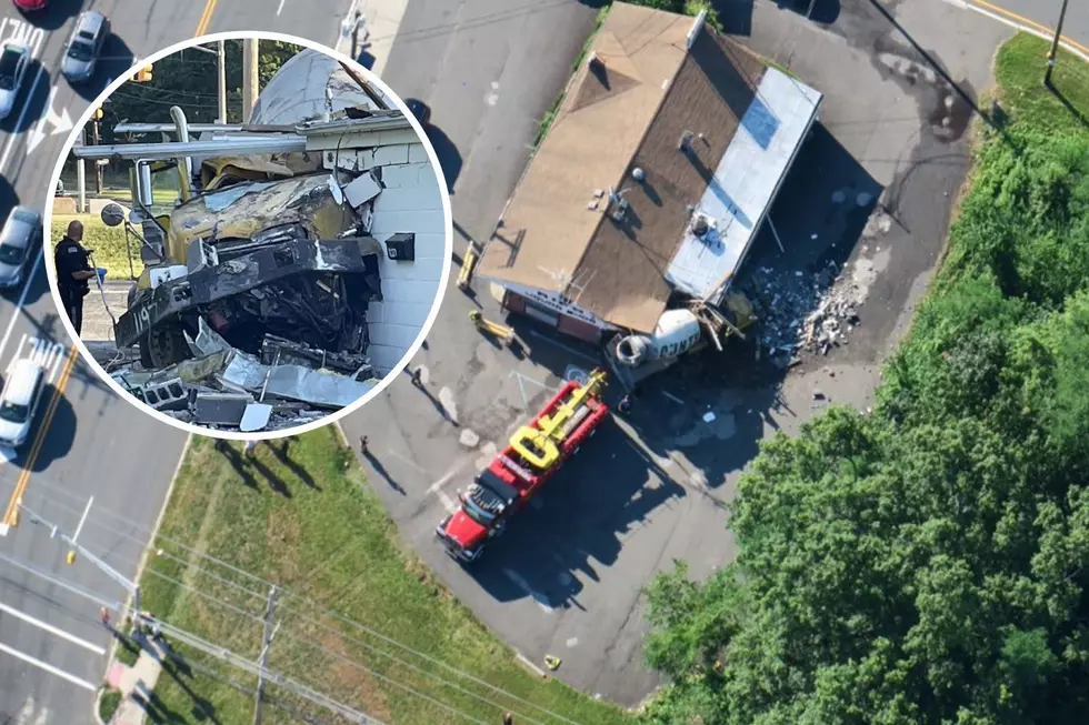 Cement truck slams into liquor store on Route 22 in NJ