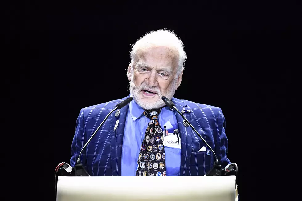 New Jersey native Buzz Aldrin auctions off moon memorabilia