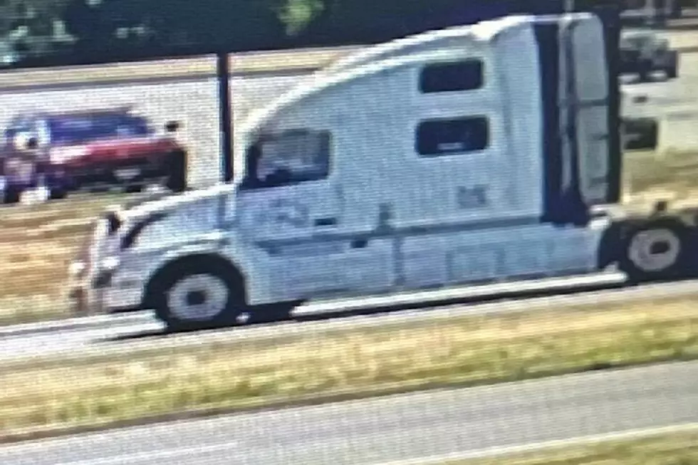 NJ cops looking for woman seen screaming for help from truck