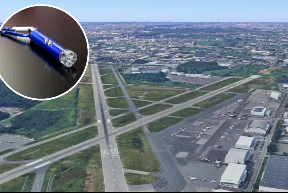 Blue laser pointed at plane landing at NJ’s Teterboro Airport