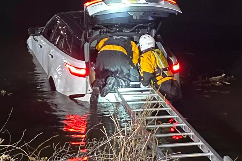 Firefighters rescue driver from SUV in NJ river