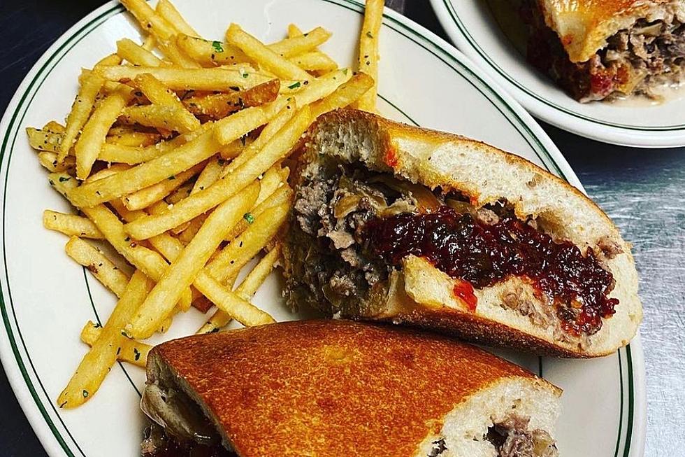 This incredible Raritan, NJ cheesesteak wins food blogger @tipsycritic bracket contest