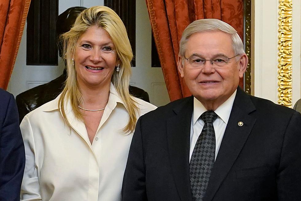 New Jersey Sen. Bob Menendez and his wife are indicted