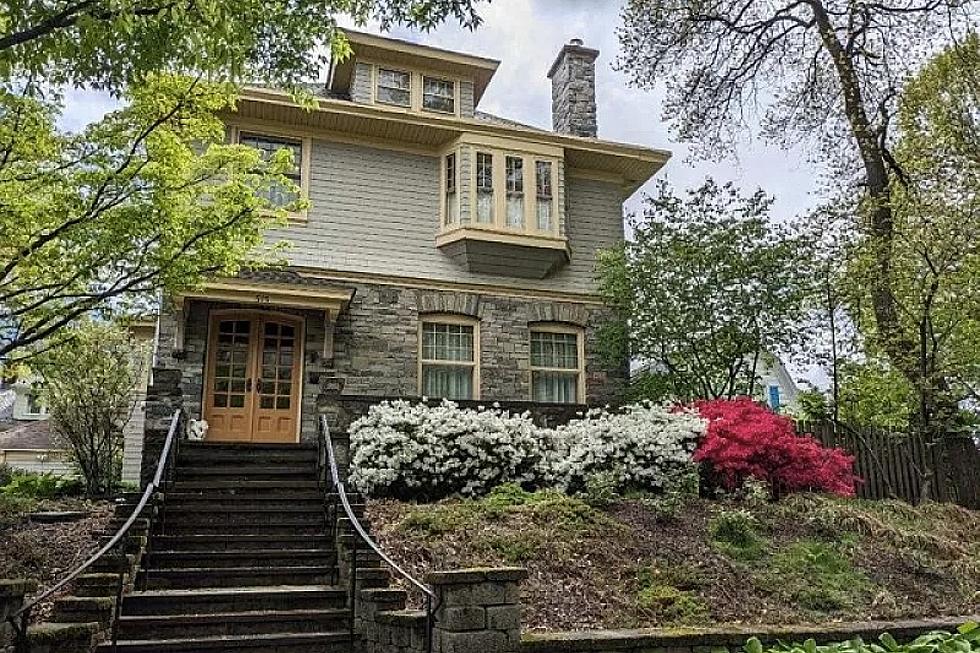 Look inside this gorgeous Newark home