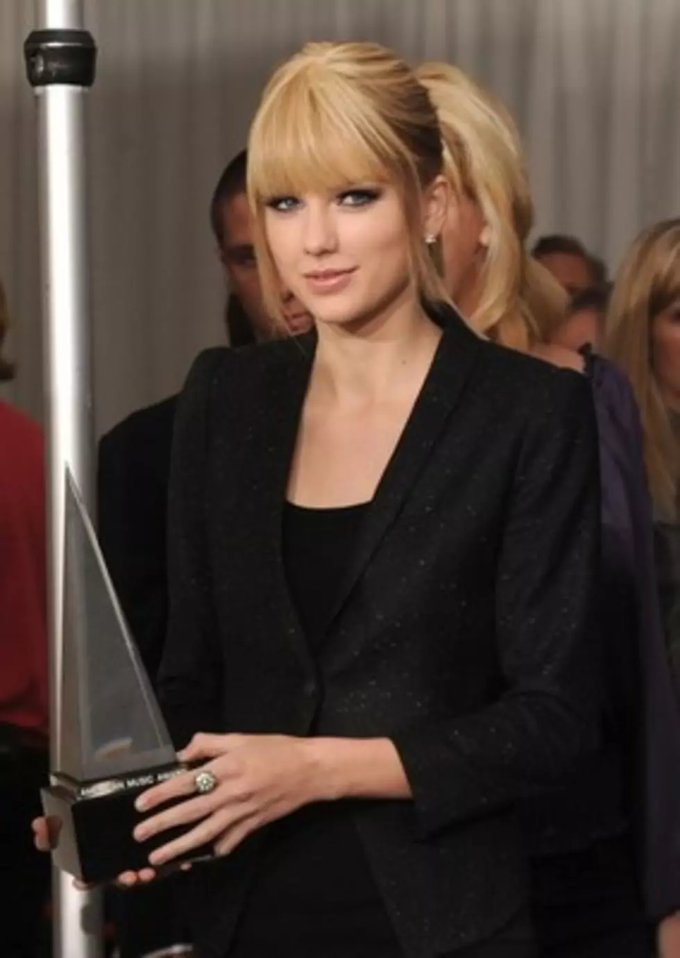 Another Award For Taylor