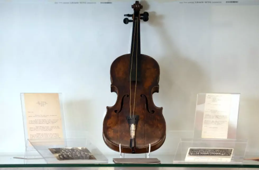 Violin From Titanic Sells For $1.5 Million