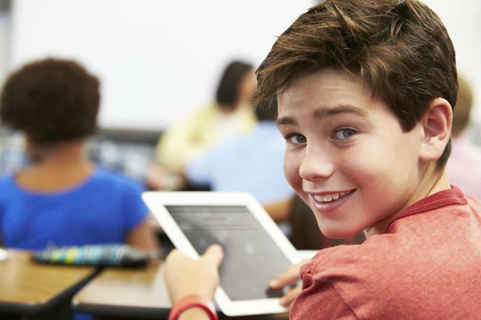 Kids Get iPads For Classroom and Play Video Games Instead