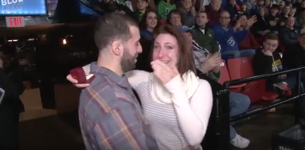 Couple Gets Engaged at Utica Comets Game [VIDEO]