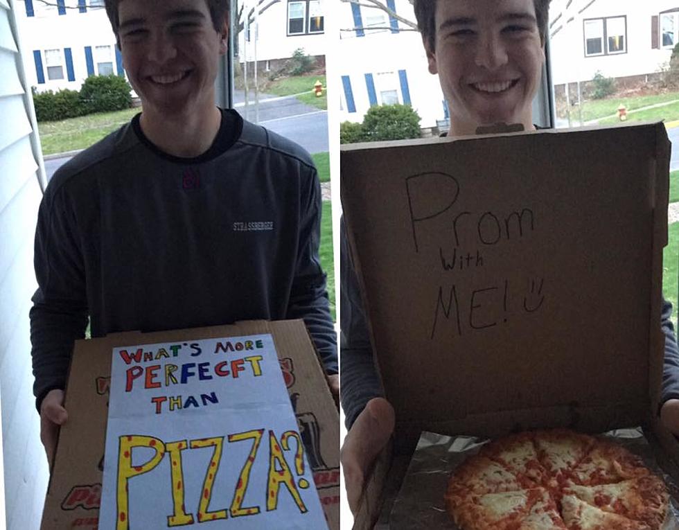 New Hartford High School Junior Delivers Pizza &#8216;Perfecft&#8217; Prom Proposal