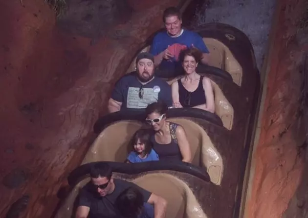 Syracuse&#8217;s Angry Splash Mountain Lady Turns Frown Upside Down After Husband Takes the Plunge