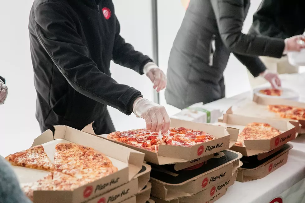Local Pizza Huts Giving Away Pizza For Grads