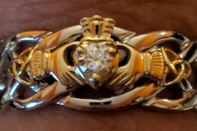 Heartbroken Central New York Mom Loses Irish Ring a Week After Putting It On
