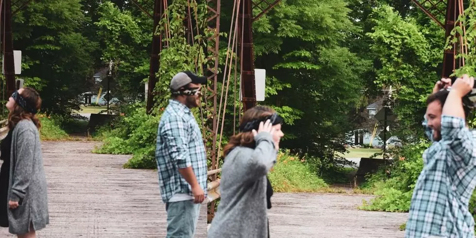 Couple Goes on a Blind Date Photo Shoot in Upstate New York