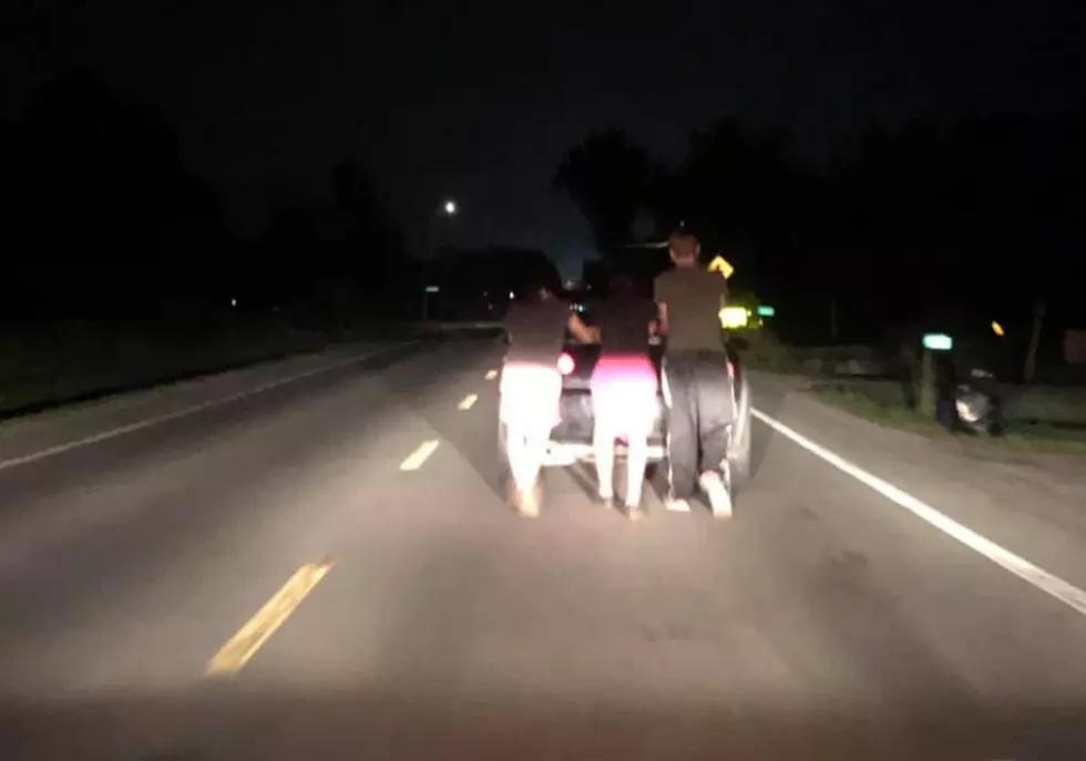 Three Teens Push Stranger’s Broke Down Car Over Five Miles