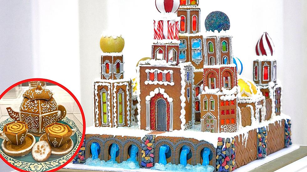 Gorgeous Gingerbread Houses Are a Work of Art at New York Museum