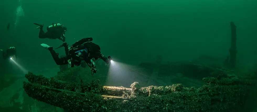 Stunning Photos of Lake Erie’s Most Unique 1870 Shipwreck