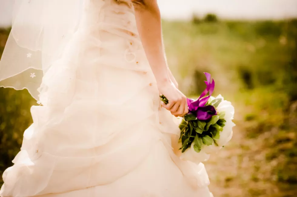 Domestic Abuse Survivor Running Across New York in a Wedding Dress Begins in Oswego