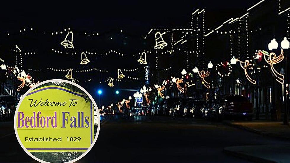 Central New York Town Turns Into Bedford Falls for a Wonderful Weekend in December