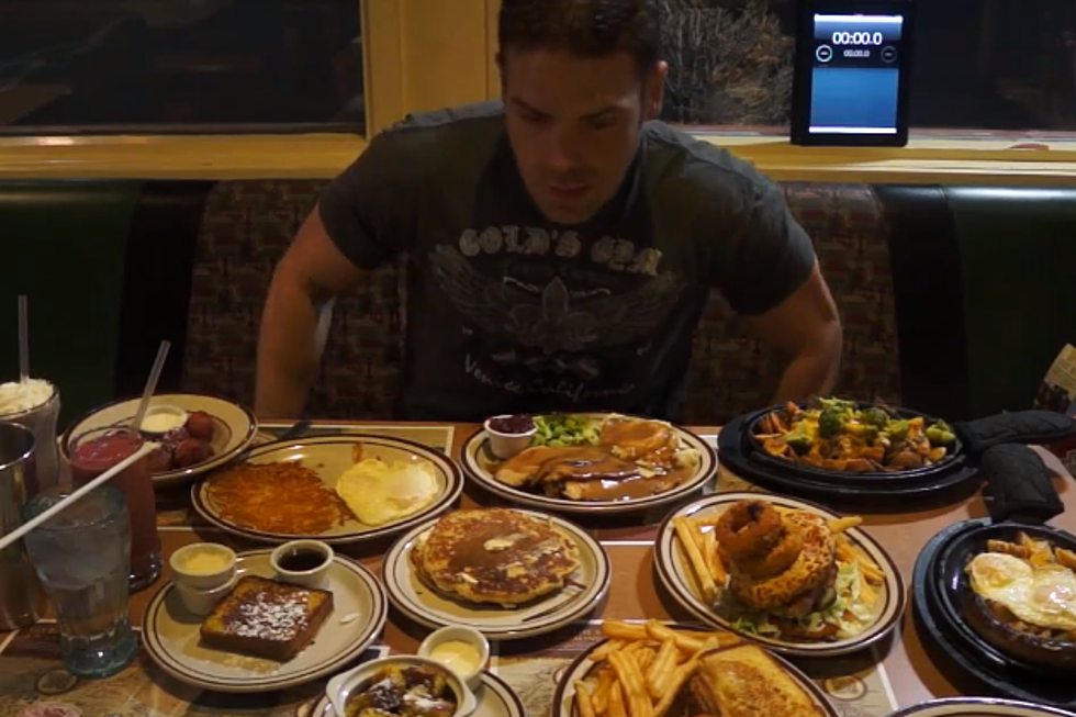 Guy Eats Entire ‘Hobbit’ Menu at Denny’s