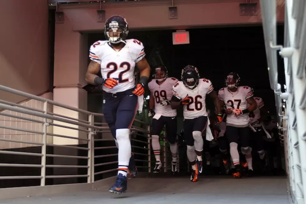Matt Forte Talks Football, New Orleans Grub and Possibly Being…a Bieleber? — 2013 NFL Honors Red Carpet