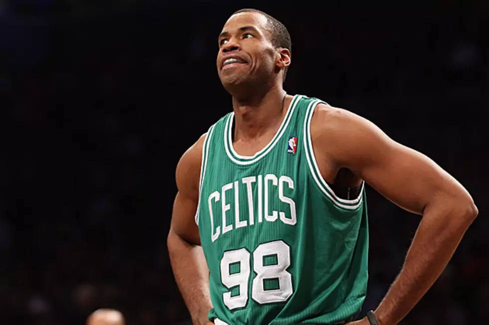 Jason Collins Becomes First Active US Pro Athlete to Admit He&#8217;s Gay