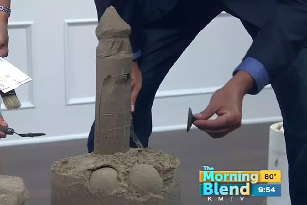 Phallic Sand Sculpture Looks Extraordinarily Like a Weenie