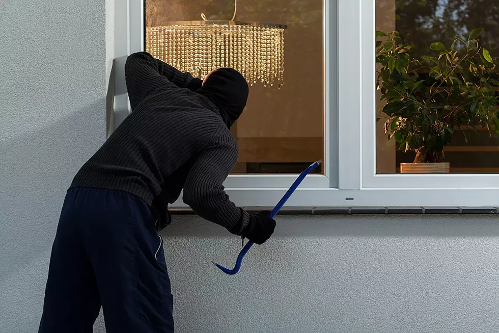 Inept Burglar Stuck in Window Is a Supremely Royal Doofus