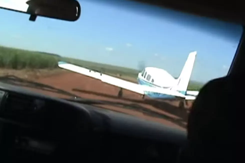 Cops Stopping Drug Smuggler’s Plane Is a Real-Life ‘Die Hard’