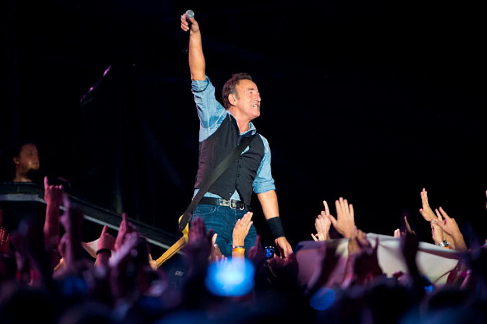 Bruce Springsteen Celebrates Labor Day With Memorable Show in Philadelphia [VIDEO/POLL]