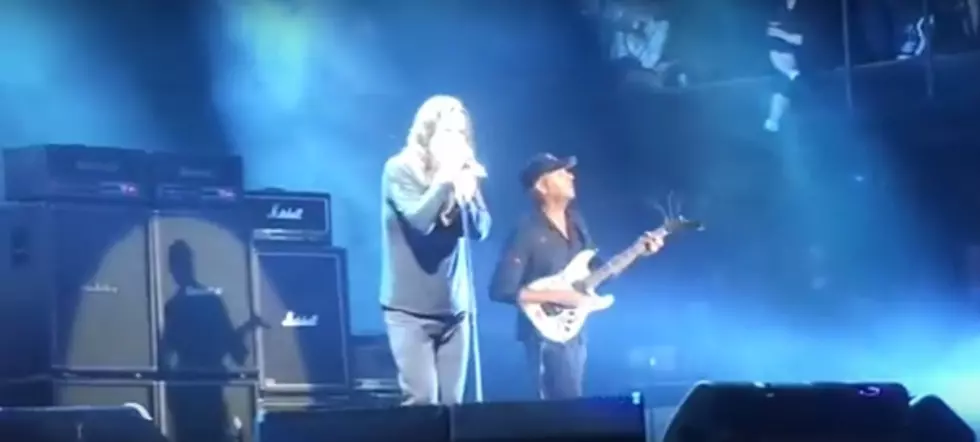Tom Morello Joins Ozzy On Stage For “Bark at the Moon”