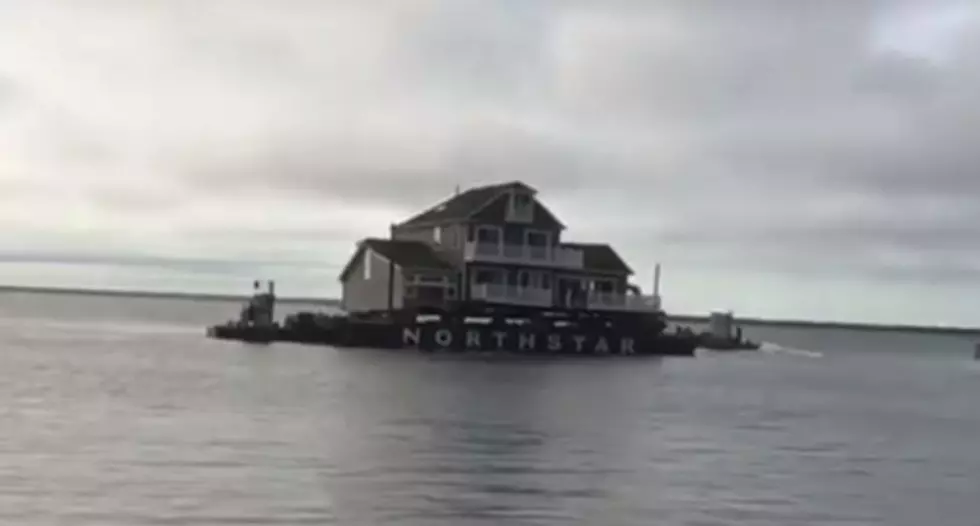 Check Out House Floating on The Barnegat Bay [VIDEO]