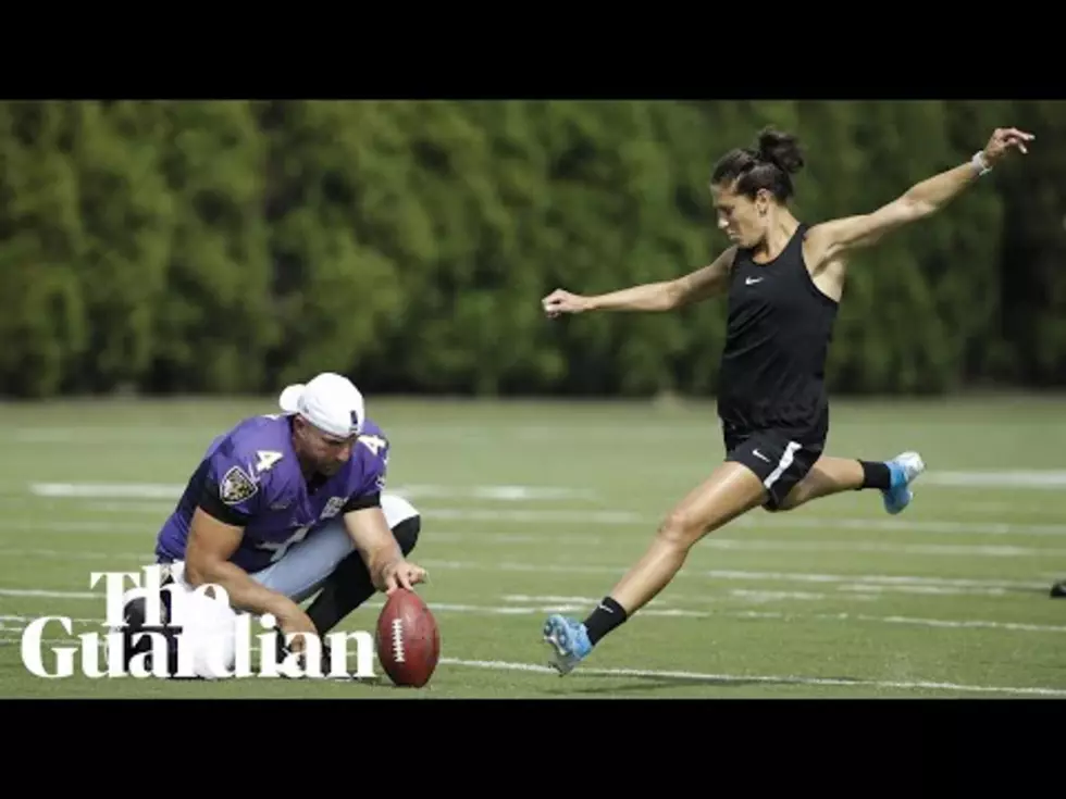 NJ Soccer Star Carli Lloyd Kicks 55-Yard FG at Eagles Practice