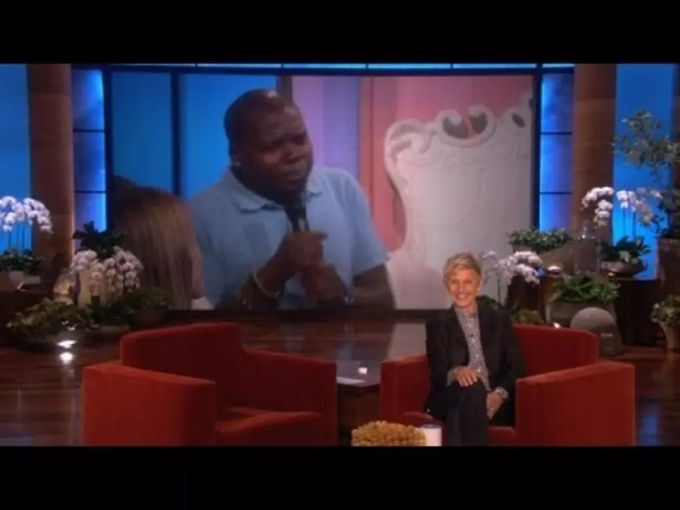Funny Video as Ellen’s Audience Tries to Sing ‘Blurred Lines’