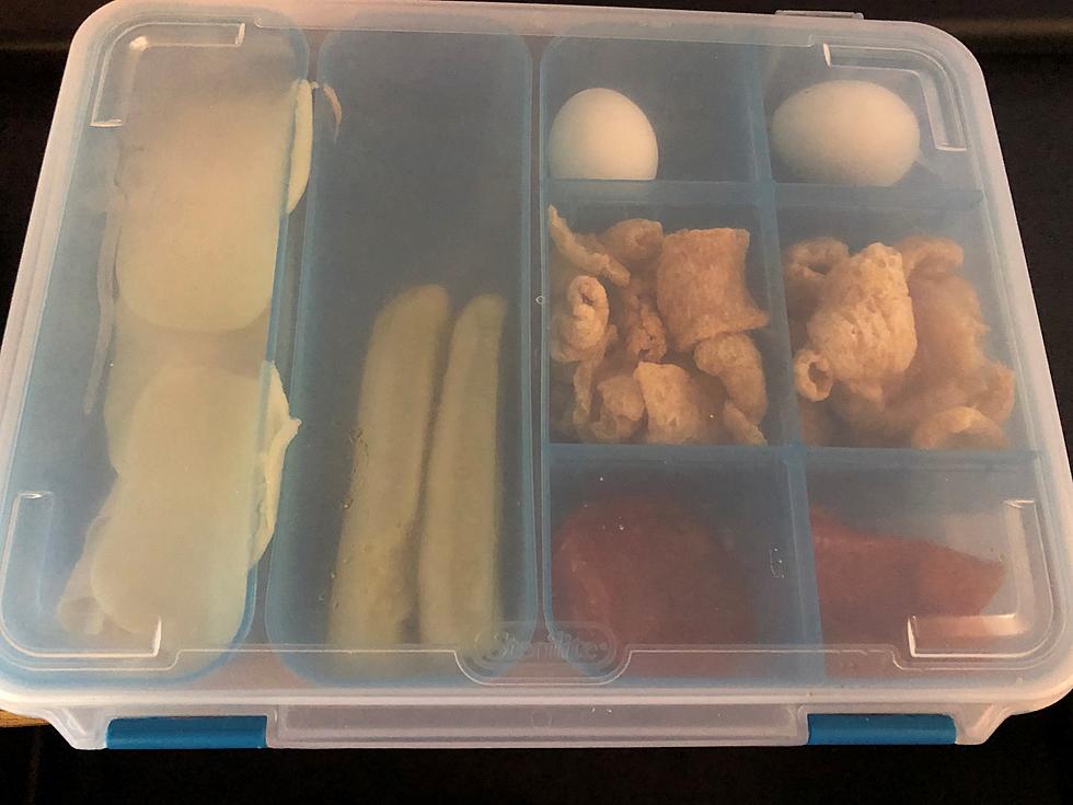 What’s In Your SNACKLE BOX?
