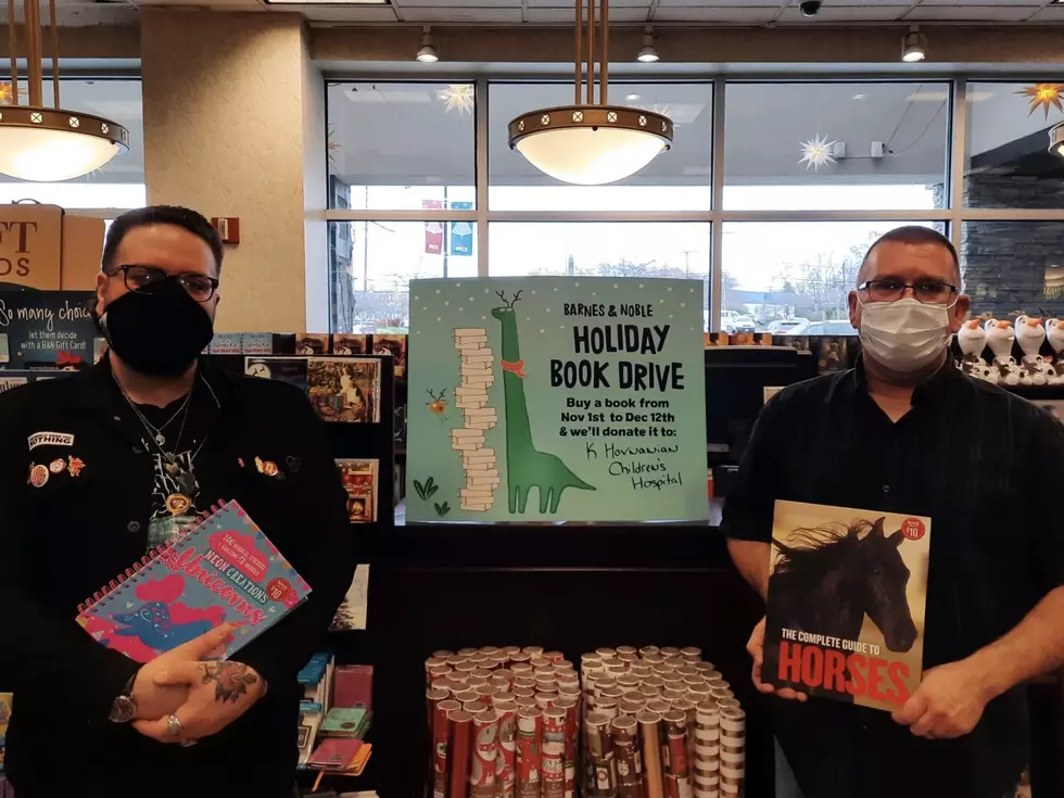 Pt. Pleasant Barber Helps Brick Barnes & Noble Give Books to Kids in Need