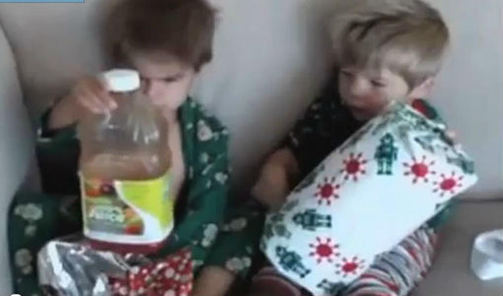 Mean, but Hilarious. Kids Get Tricked Before Christmas [Video]