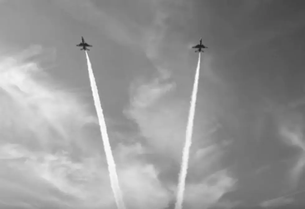 Watch This Dazzling Air Force Thunderbirds Demo [Video]