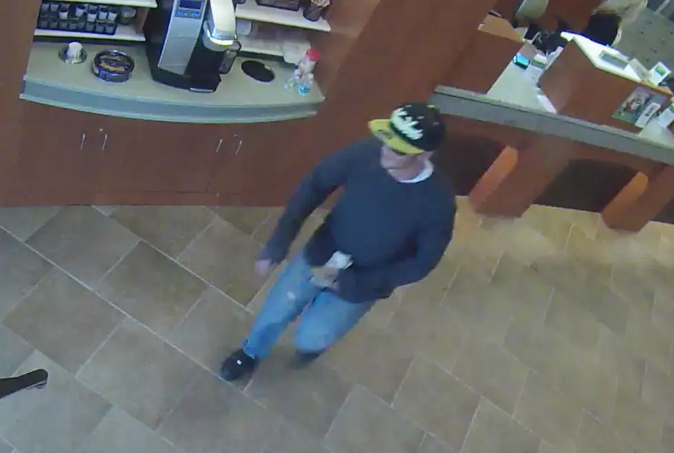 BREAKING: Dragnet spreads for midday bank thief in Toms River