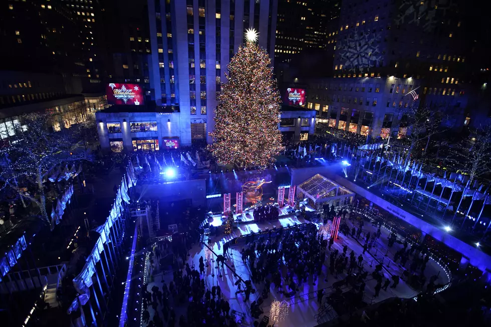 The Rockefeller Center Christmas Tree Arrives This Weekend