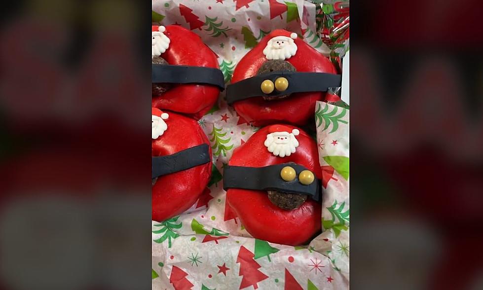 Jersey Shore Bagel Shop Goes Viral for Festive Christmas Bagels